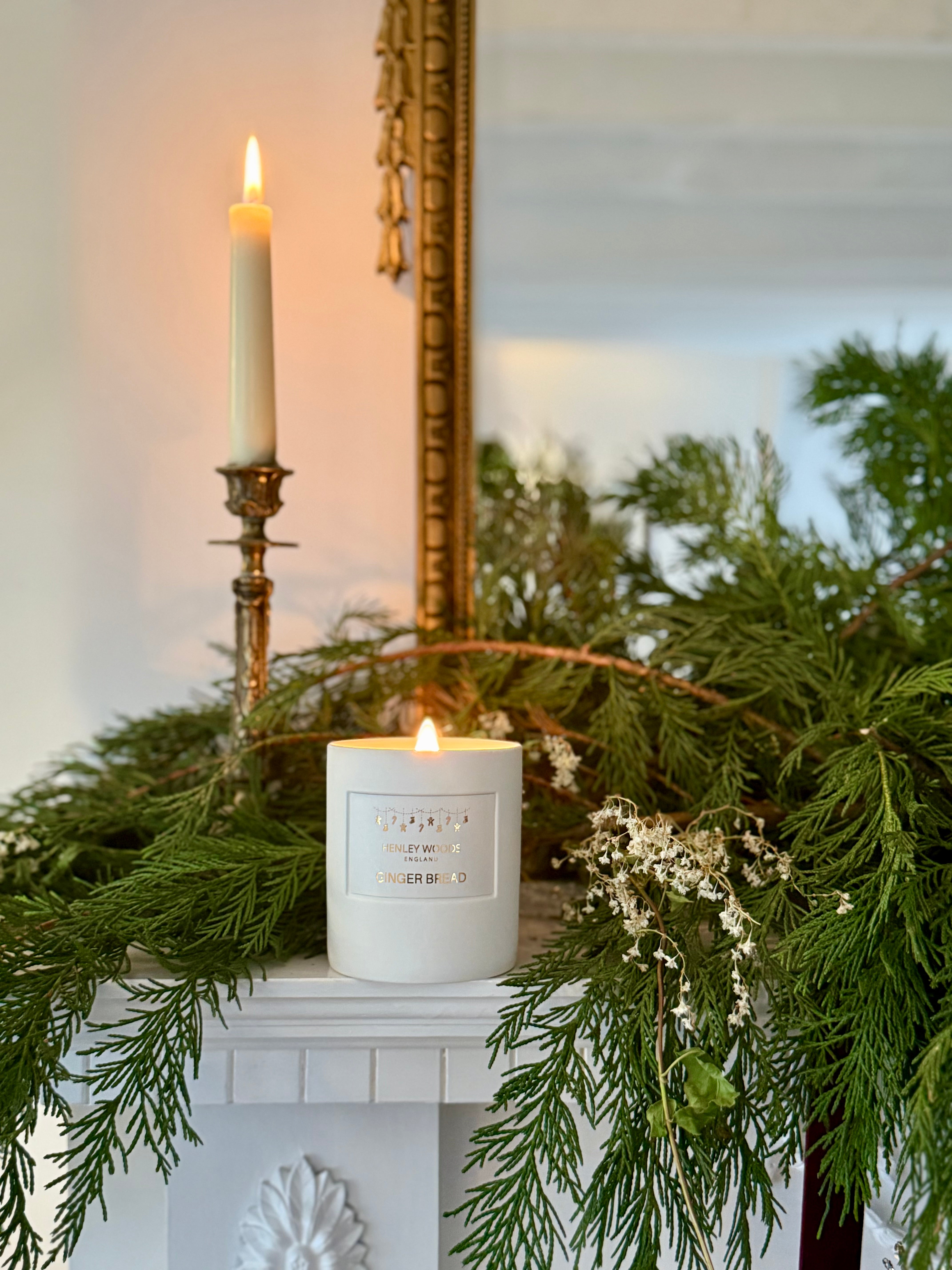 GINGER BREAD CHRISTMAS CANDLE